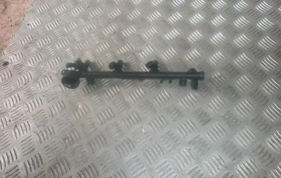 Fuel main line pipe