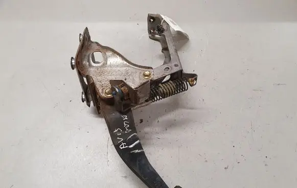 Toyota Avensis Verso Brake pedal