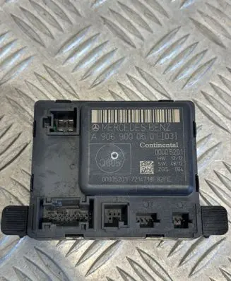 Mercedes-Benz Sprinter W906 Door control unit/module A9068204126