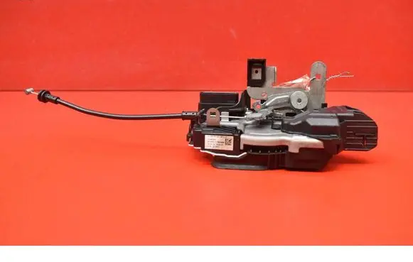 Volvo V40 Rear door lock 31440398