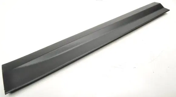 Ford Explorer Front door trim (molding) R2KBR20848A