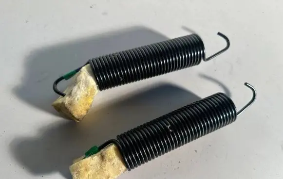 BMW 4 F32 F33 Tailgate/trunk/boot tension spring 7295203