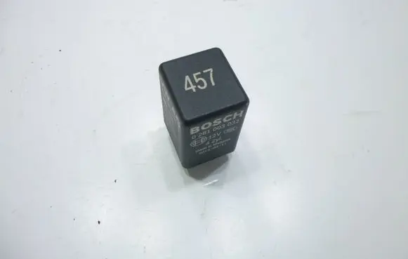 Glow plug pre-heat relay