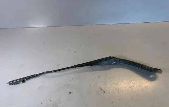 BMW 1 F20 F21 Front wiper blade arm 61617239519 7239519
