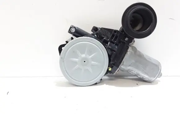 Toyota Land Cruiser (J120) Front door window regulator motor 8571058010