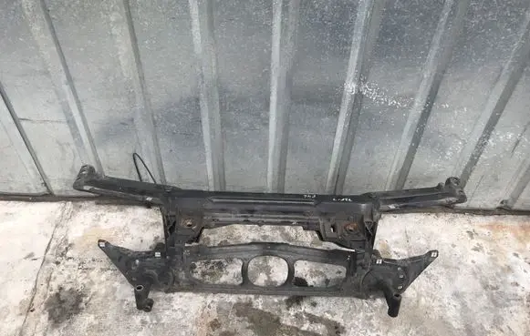 BMW 3 E46 Radiator support slam panel 7114487