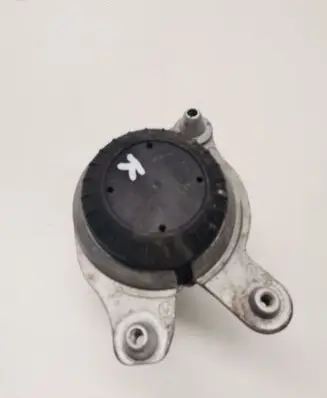 Mercedes-Benz E W213 Engine mount bracket A2132400600