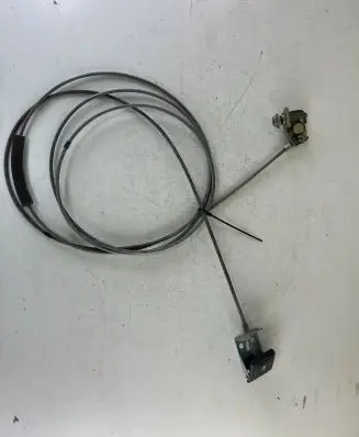 Toyota Land Cruiser (HDJ90) Fuel cap flap release cable 