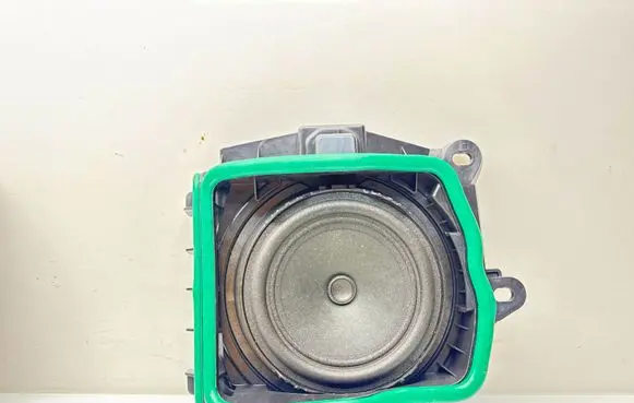 BMW 3 G20 G21 Subwoofer speaker 2622805