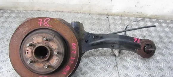 Volvo V40 Cross country Rear wheel hub spindle/knuckle 