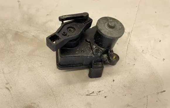 Mercedes-Benz ML W166 Intake manifold valve actuator/motor A6421500594
