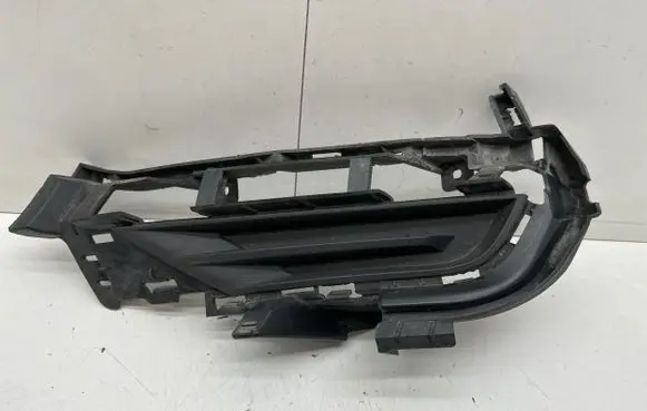 Volvo S90, V90 Front bumper lower grill 31425076