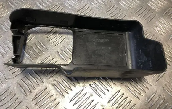 Volkswagen PASSAT B5 Other interior part 8D0972807