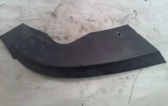 Volkswagen Transporter - Caravelle T5 Under headlight/headlamp trim 7H0805583