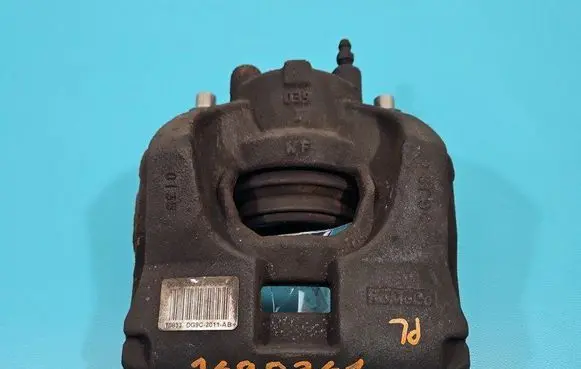 Front brake caliper