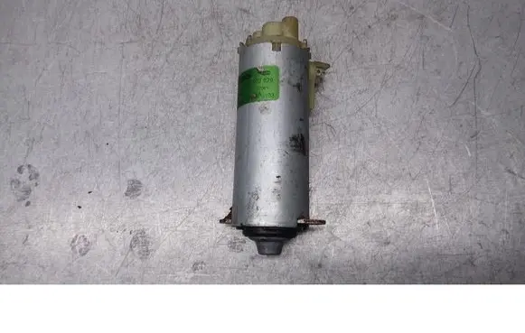 Volkswagen PASSAT B6 Seat adjustment motor 0130002529