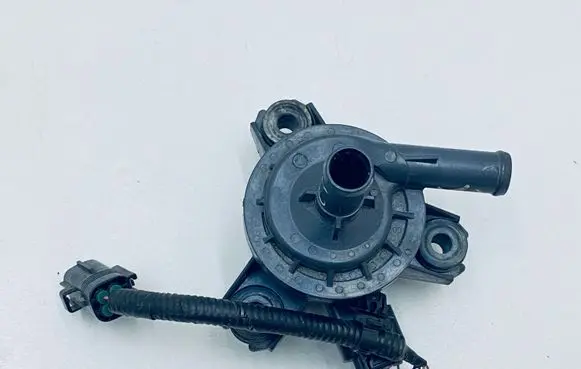 Lexus CT 200H Water pump G904052010