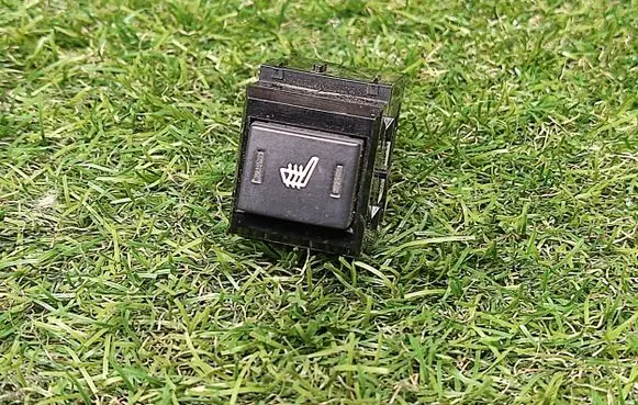Land Rover Range Rover L322 Seat heating switch YUF500120 YUE500120PVJ