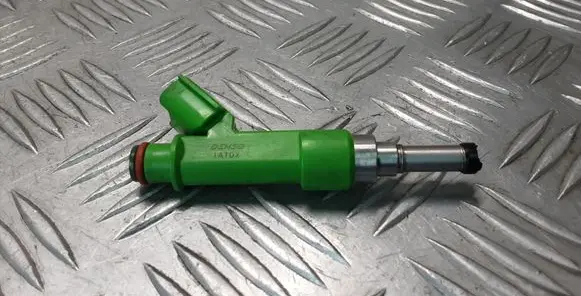 Toyota RAV 4 (XA40) Fuel injector 2325036010