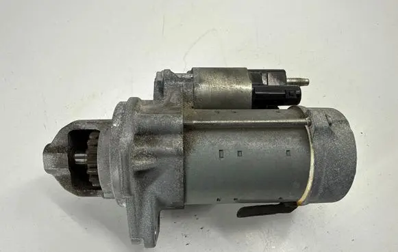 Chevrolet Camaro Starter motor 12667974
