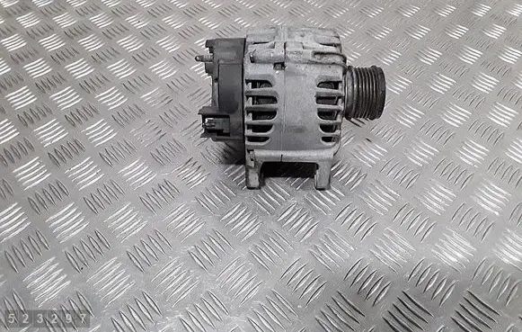 Dacia Duster Generator/alternator 231007707R 2617345A