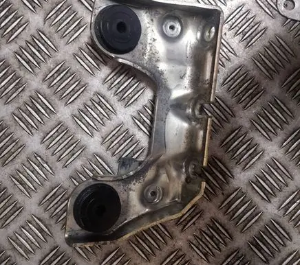 Lexus UX Engine mounting bracket