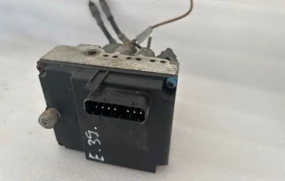 BMW 5 E39 ABS Pump 0265217000 50854841
