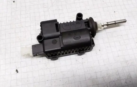 Opel Vectra C Central locking motor 13158426 2896430036418