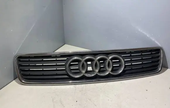 Audi A4 S4 B5 8D Front grill 8D0853651E