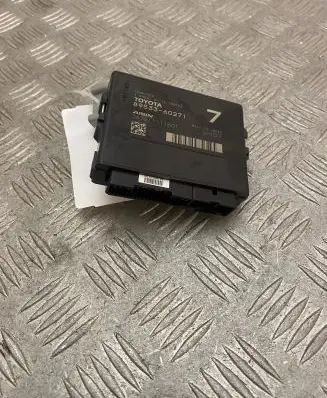 Toyota Land Cruiser (J150) Other control units/modules 8953360271