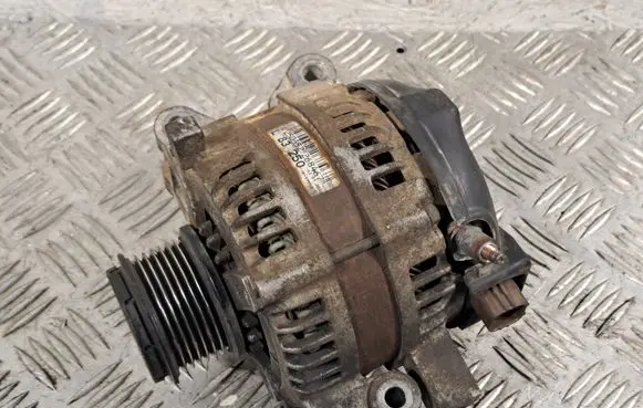 Toyota Avensis T250 Generator/alternator 270600G011