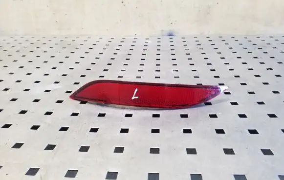 Audi A3 S3 8V Rear tail light reflector 8V0945105