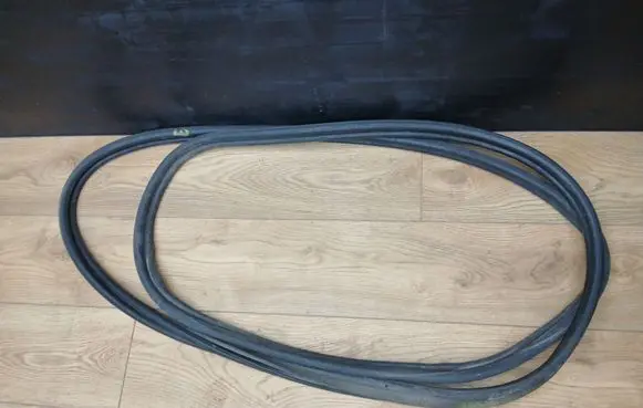Peugeot Partner Trunk rubber seal (body) 