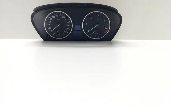 BMW 5 E60 E61 Speedometer (instrument cluster) 9177261 62119177261
