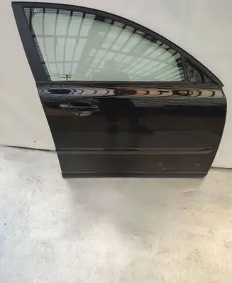 Volvo V70 Front door