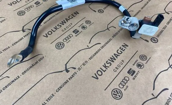 Volkswagen Transporter - Caravelle T7 Negative earth cable (battery) 7T0915181