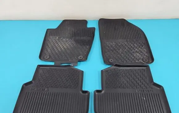 Skoda Fabia Mk3 (NJ) Front floor mat 6V1862435 IMPRK1409956