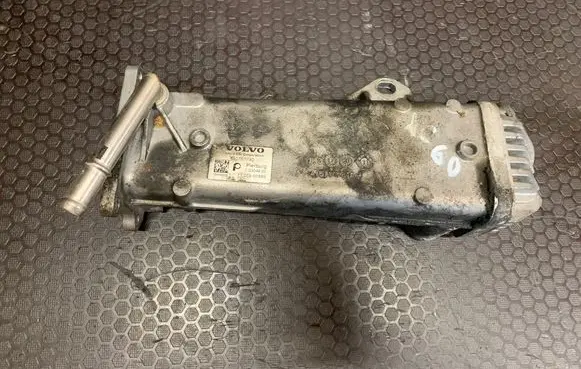 Volvo XC60 EGR valve cooler 30757742 70304900 1105900889