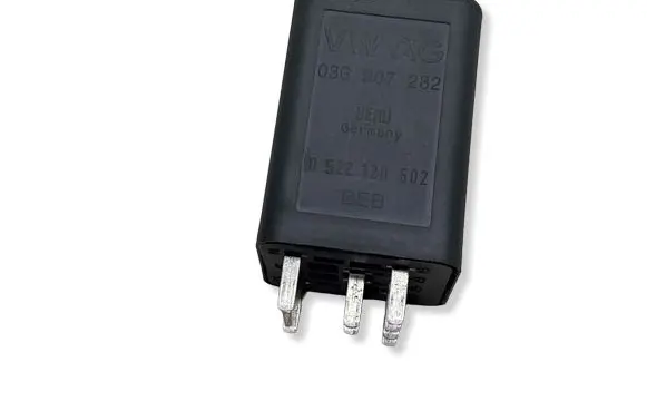 Audi A3 S3 8P Glow plug pre-heat relay 03G907282