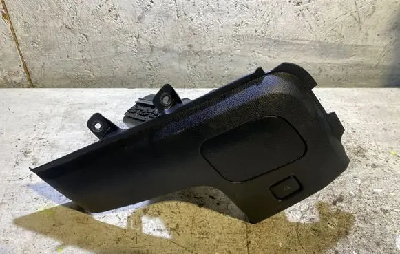 Ford Mustang VI Glove box FR3B63044F09A