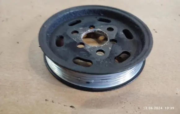 Audi A4 S4 B8 8K Power steering pump pulley 038145255B