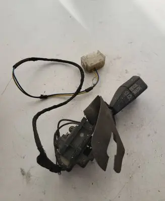 BMW 7 E32 Other switches/knobs/shifts 1378971