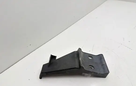 Mercedes-Benz GLE (W166 - C292) Rear bumper mounting bracket A1668804500 R16957
