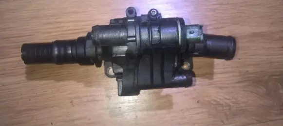 Peugeot 407 Engine coolant pipe/hose 9647767180