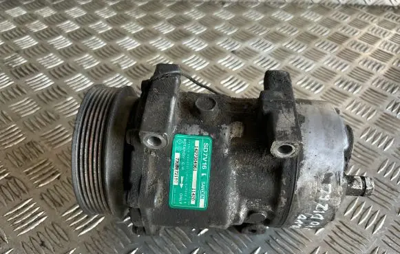 Volvo S40, V40 Air conditioning (A/C) compressor (pump) 7700872159 26041434 7700843918