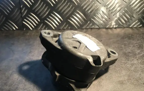 Mercedes-Benz CLK A209 C209 Alternator belt tensioner A2722000270