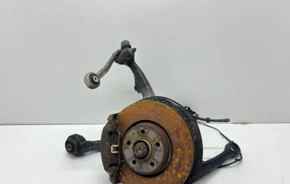 Audi Q5 SQ5 Front wheel hub spindle knuckle 8K0407242Q