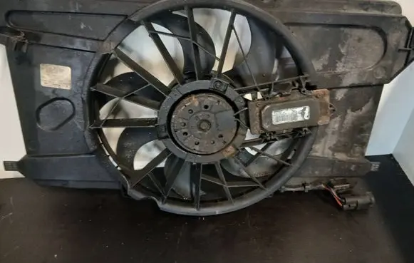 Volvo V50 Electric radiator cooling fan 1137328148