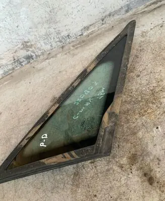 Ford C-MAX II Front triangle window/glass 