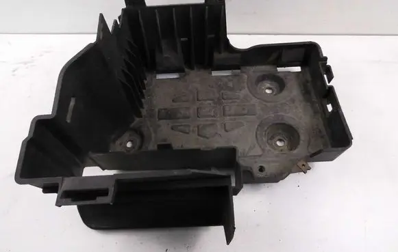 Battery tray